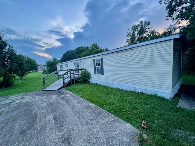 1954 CALEDONIA RD, CADIZ, KY 42211, photo 1 of 16