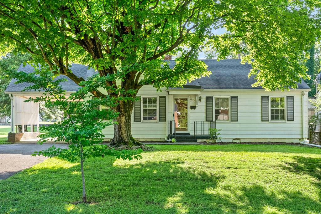 2811 NELSON DR, HOPKINSVILLE, KY 42240, photo 1 of 26